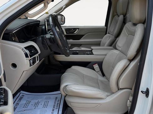 Used 2021 Lincoln Navigator Reserve w/ Luxury Package image 12