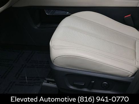 Certified 2025 INFINITI QX60 Luxe w/ Lighting Package (N94) AWD/4WD image 16