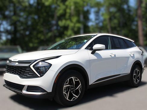 Certified 2023 Kia Sportage LX FWD image 3