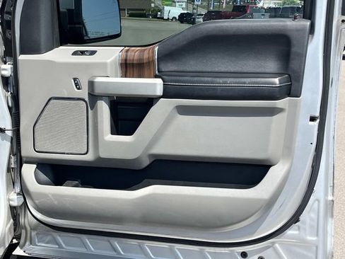Used 2016 Ford F150 Lariat w/ Equipment Group 501A Mid AWD/4WD image 23