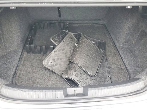 Used 2023 Volkswagen Jetta SE image 7