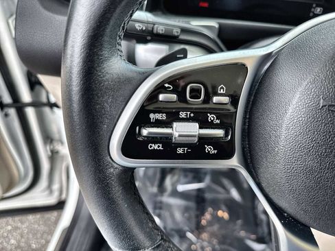 Used 2022 Mercedes-Benz GLB 250 image 23