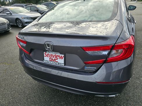 Used 2020 Honda Accord Touring image 15
