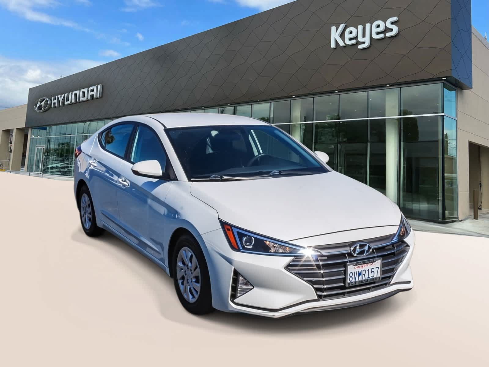 Used 2019 Hyundai Elantra SE w/ Cargo Package FWD image 3