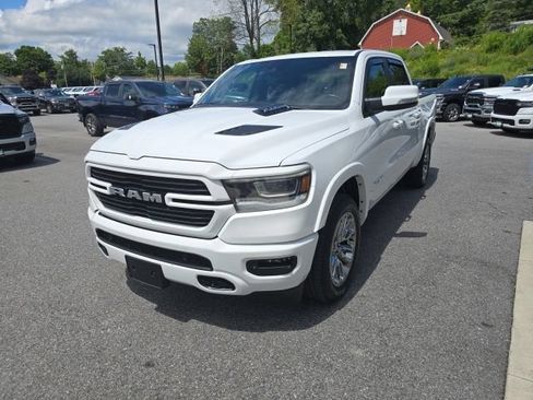 Used 2022 RAM 1500 Laramie w/ Sport Appearance Package AWD/4WD image 3
