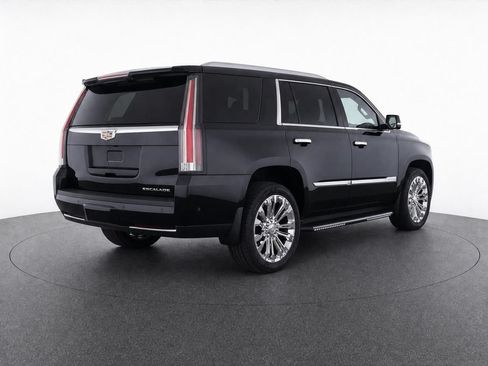 Used 2020 Cadillac Escalade Premium Luxury w/ LPO, Radiant Package RWD image 3