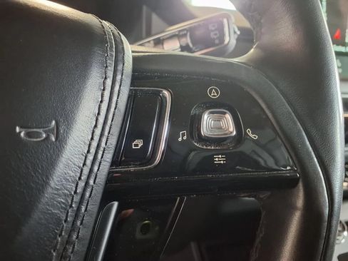 Used 2022 Lincoln Aviator AWD image 25
