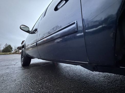 Used 2012 Chevrolet Avalanche LT image 15