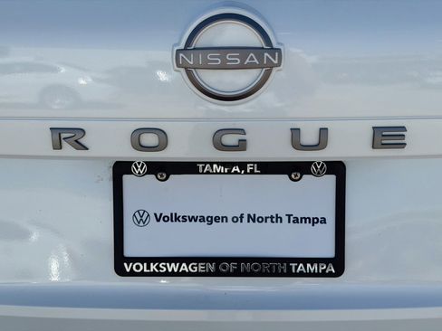 Used 2024 Nissan Rogue SV AWD/4WD image 11