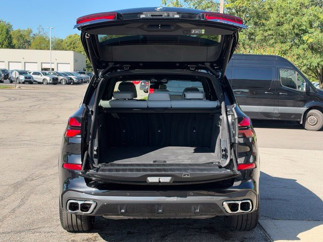 Certified 2026 BMW X5 M60i AWD/4WD image 33