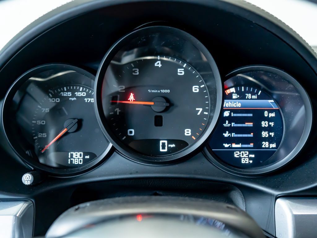 Certified 2025 Porsche 718 Cayman RWD image 18