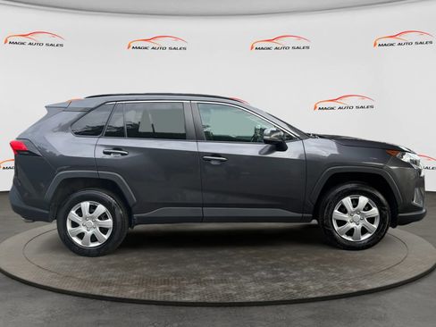 Used 2019 Toyota RAV4 LE w/ All Weather Liner Package AWD/4WD image 6