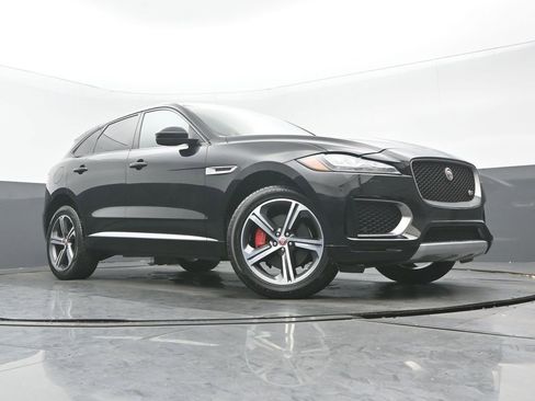 Used 2020 Jaguar F-PACE S image 28
