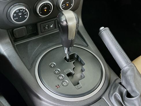 Used 2012 MAZDA MX-5 Miata Grand Touring w/ Premium Pkg image 21