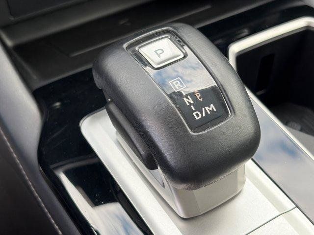 Used 2025 Mitsubishi Outlander SE FWD image 32