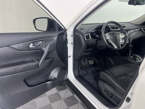 Used 2016 Nissan Rogue SL w/ SL Premium Package image 10