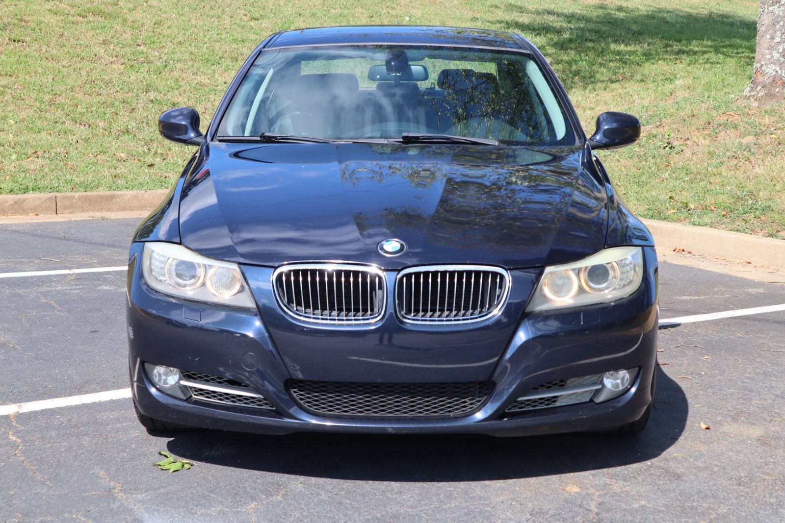 Used 2010 BMW 335d Sedan RWD image 2