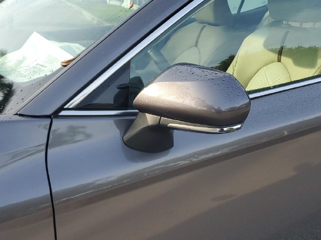 Used 2018 Toyota Camry XLE FWD image 12