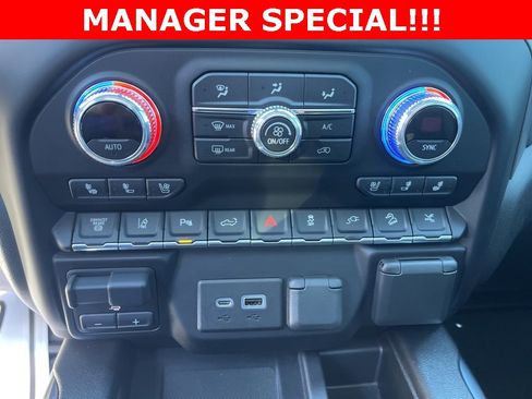 Certified 2022 GMC Sierra 2500 Denali w/ Denali Black Diamond Edition image 37