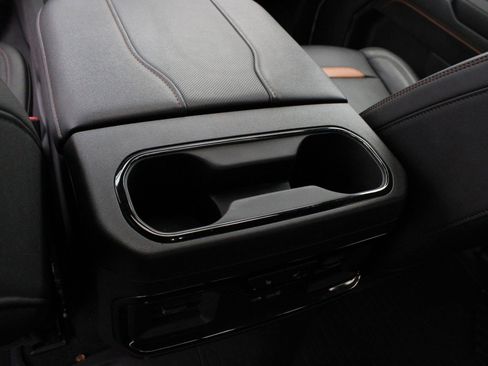 Used 2024 GMC Sierra 1500 AT4 w/ AT4 Preferred Package image 24