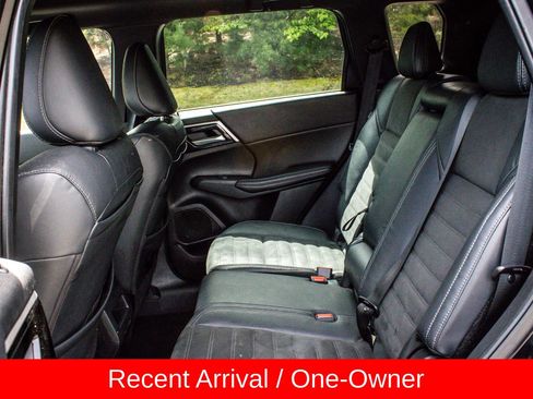 Used 2022 Mitsubishi Outlander SE FWD image 12