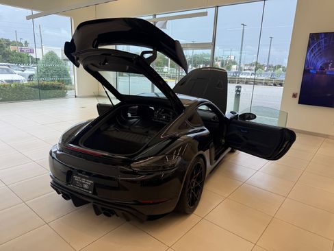 Used 2023 Porsche 718 Cayman GT4 RS image 41