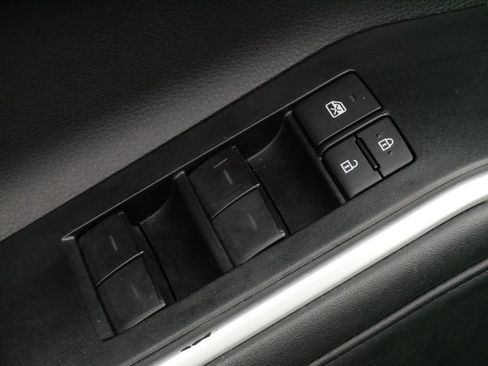 Certified 2025 Toyota Highlander XSE AWD/4WD image 19