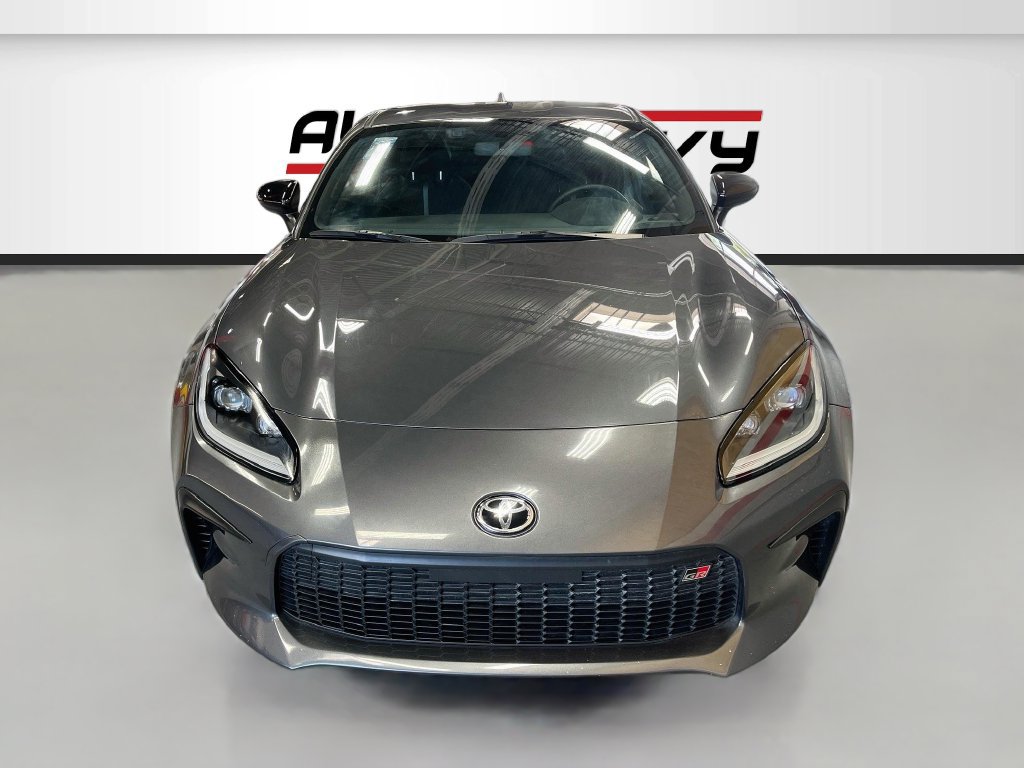 Used 2024 Toyota GR86 Premium RWD image 2
