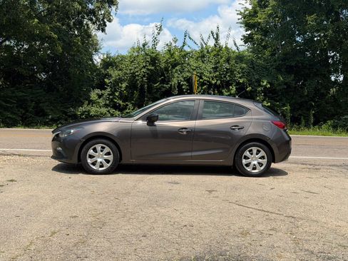 Used 2016 MAZDA MAZDA3 i Sport FWD image 5