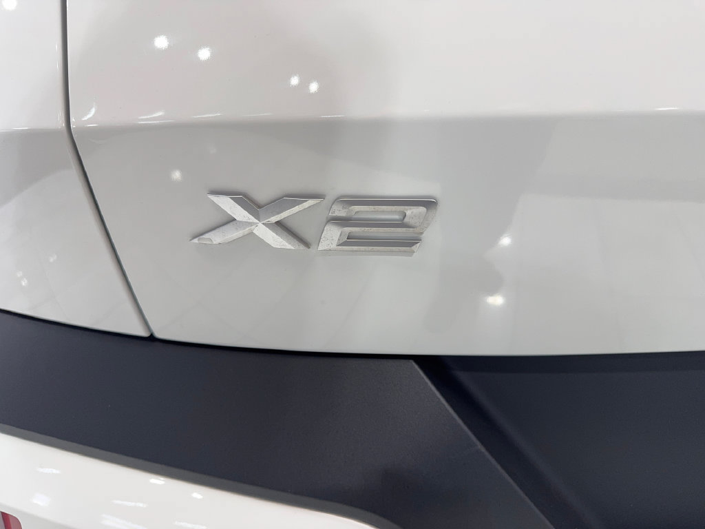 Used 2025 BMW X2 xDrive28i AWD/4WD image 25