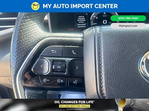 Used 2024 Toyota Tundra Limited w/ Power Package AWD/4WD image 17