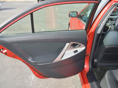 Used 2009 Toyota Camry XLE image 16