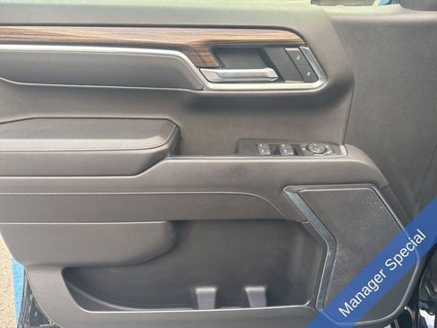 Used 2022 Chevrolet Silverado 1500 LT image 23