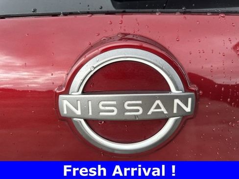Used 2022 Nissan Rogue SV image 31