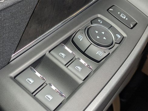 New 2026 Ford F250 Lariat w/ Black Appearance Package image 24