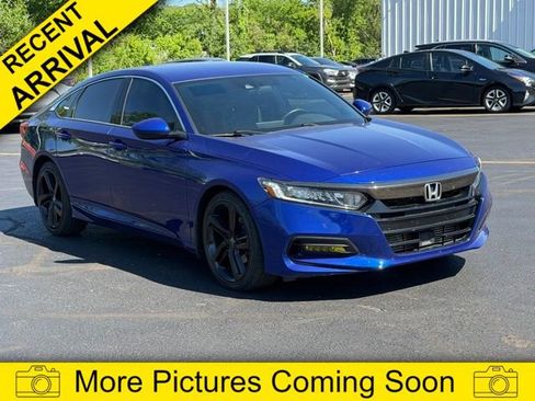 Used 2018 Honda Accord Sport image 1