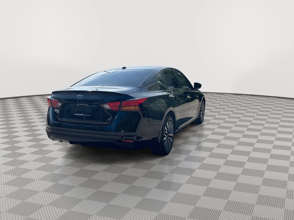 Certified 2025 Nissan Altima 2.5 SV FWD image 12