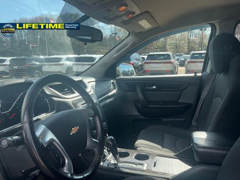 Used 2015 Chevrolet Traverse LT w/ Style and Technology Package AWD/4WD image 16