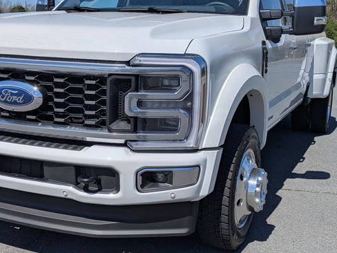 Certified 2026 Ford F450 Platinum w/ Platinum Plus Package AWD/4WD image 10