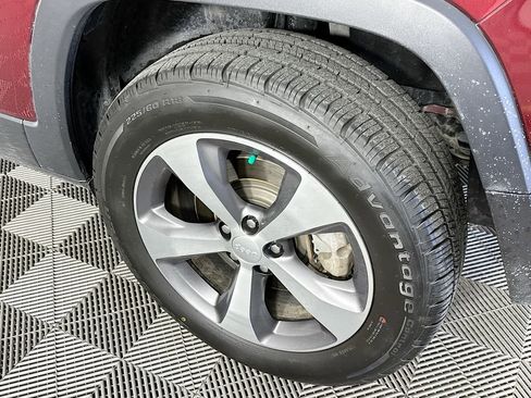 Certified 2021 Jeep Cherokee Limited image 41