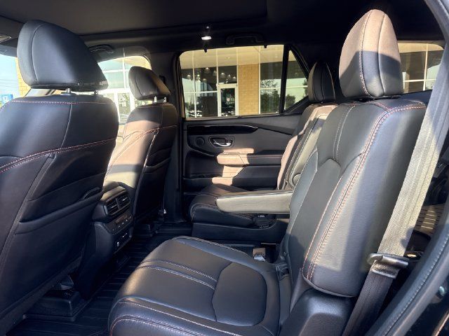 Used 2024 Honda Pilot TrailSport image 19