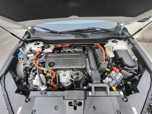 Certified 2025 Honda CR-V Sport-L image 10