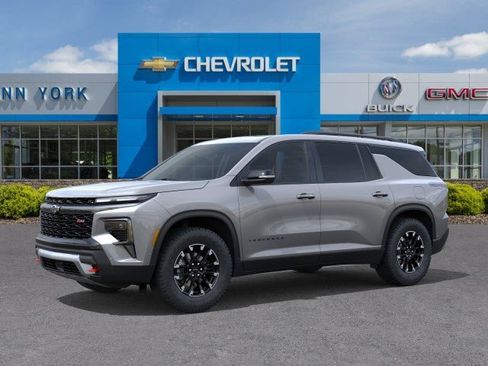 New 2026 Chevrolet Traverse Z71 w/ Enhanced Driving Package AWD/4WD image 2