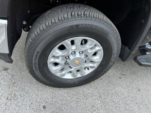 Used 2025 Chevrolet Silverado 2500 LTZ image 11