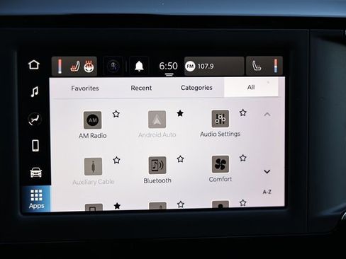 Used 2022 Chrysler Voyager LX image 35