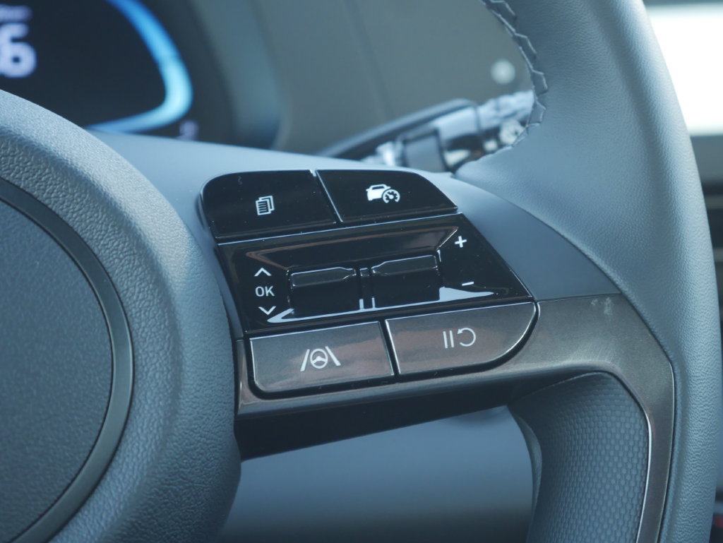 New 2026 Hyundai Elantra Sport FWD image 35