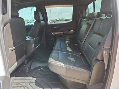 Used 2019 Chevrolet Silverado 1500 High Country w/ Safety Package II AWD/4WD image 18