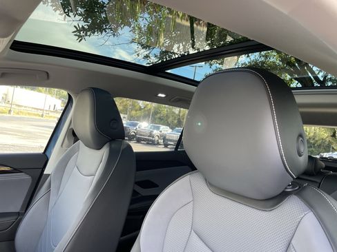 New 2026 Volkswagen Tiguan SE image 16