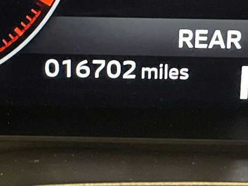 Used 2024 Mitsubishi Outlander SEL image 6