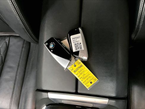 Used 2023 BMW X7 xDrive40i w/ M Sport Package image 13